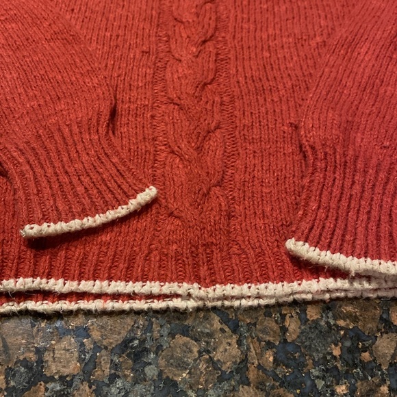 L.L. Bean women’s 100% cotton sweater - Picture 4 of 5